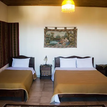Varnous Hotel 2*